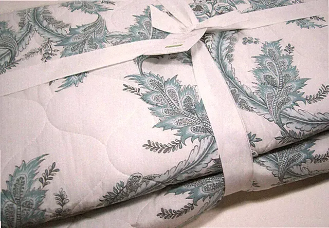Pottery Barn Blue Motif Shani Floral Tile Reversible Full Queen Coverlet New