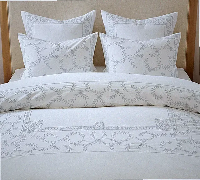 Pottery Barn Emilie Embroidered Percale Duvet Cover Full/Queen