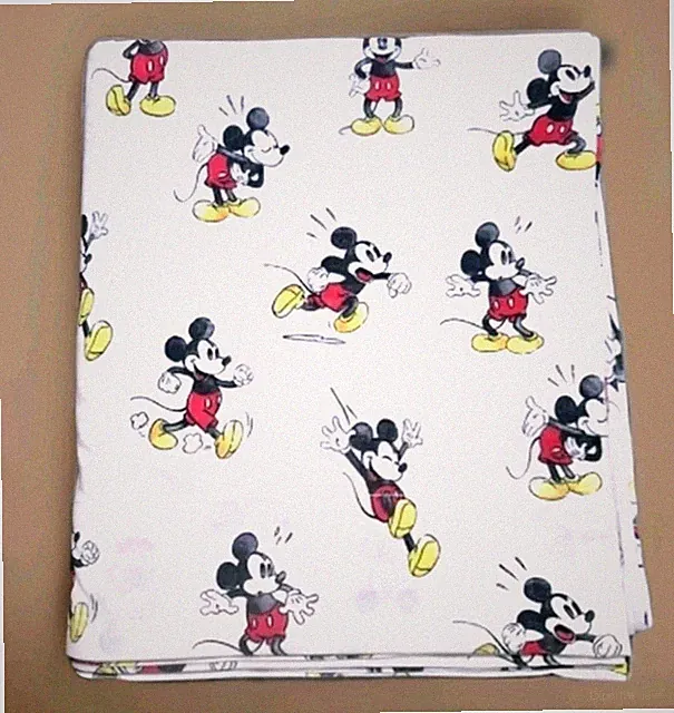 POTTERY BARN Full Fĺat Sheet 90 x 96 Disney Mickey Mouse 100% Organic Cotton