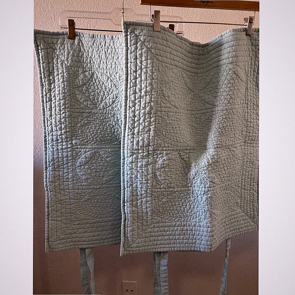 Pottery Barn Pillowcases blue Hanna cotton linen quilted Standart Set of 2