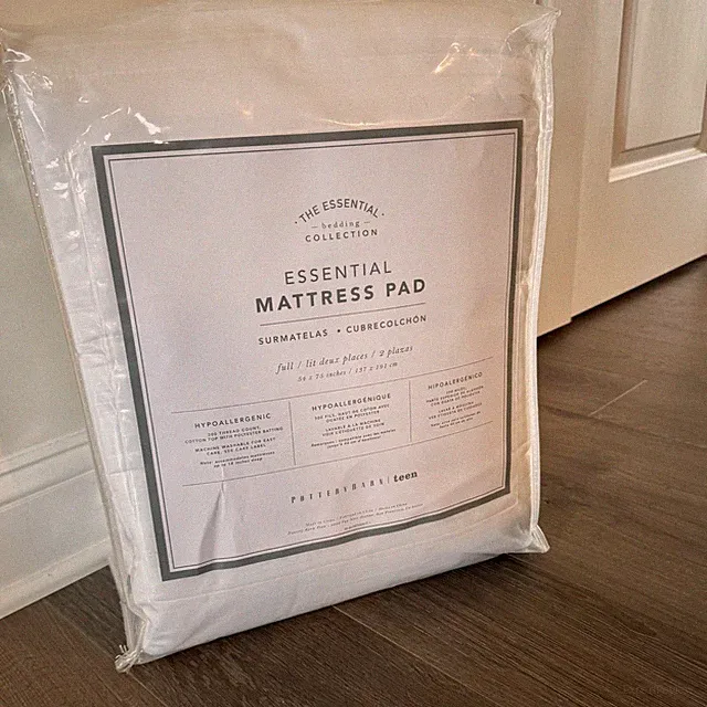 Pottery Barn Teen Essential Mattress Pad Cover WHITE FULL 54" X 75" X 18" NEW