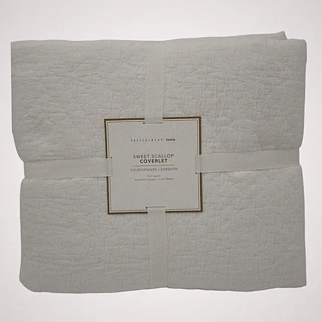 Pottery Barn Teen Sweet Scallop Full Queen Coverlet White NEW Cottage Luxe